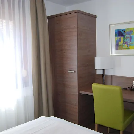 Wagner Am Marktplatz Hotel